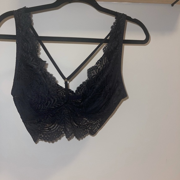 Lace crop bralette top - Picture 5 of 14